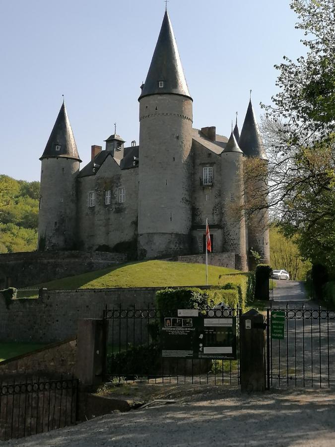 En Chapoisie Bed & Breakfast Ciney Eksteriør bilde
